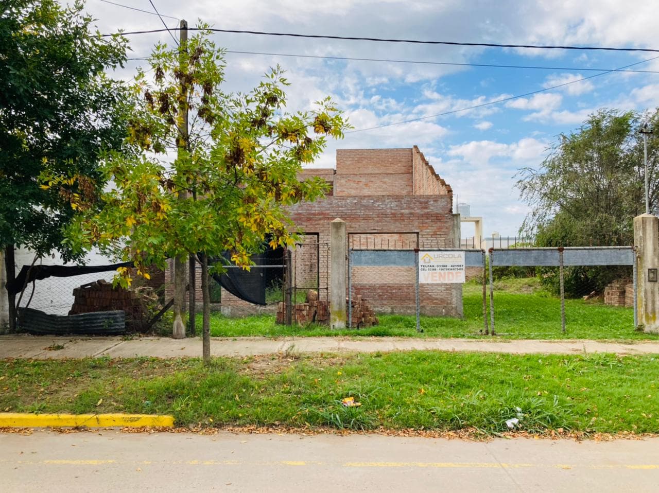 Terreno con edificación